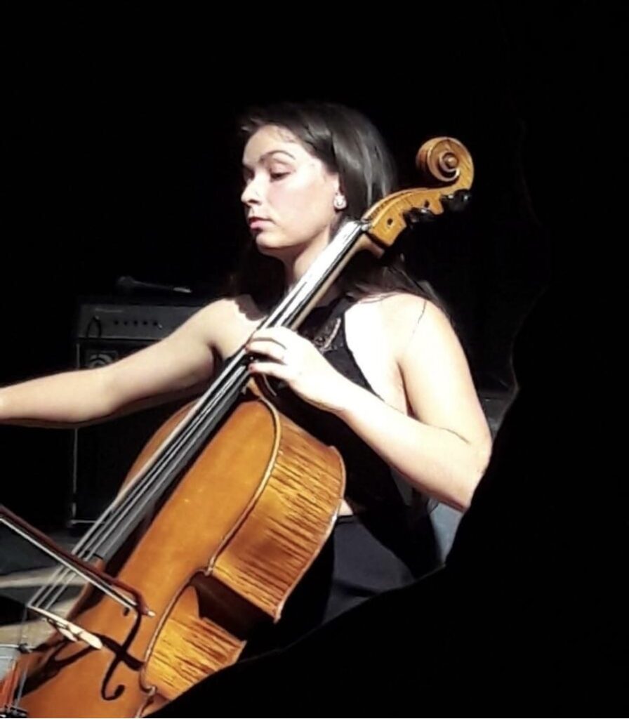 Marlene Dressel am Violoncello